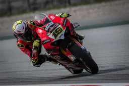 Superbike, Bautista sfida Toprak: "Tanti vogliono il numero 1"