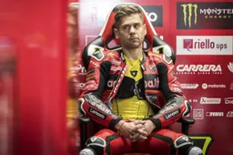 Superbike, Yamaha punge Alvaro Bautista: "È stato patetico"