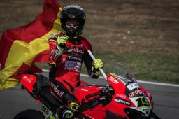 Superbike, Alvaro Bautista: strategia gomme per mandare in tilt Razgatlioglu