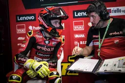 Superbike, Alvaro Bautista supremacy in Australia: preparativi di fuga?