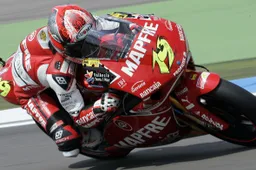 250cc: Alvaro Bautista "Non potevo evitare Aoyama"
