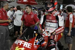 250cc: Alvaro Bautista "Gara complicata"