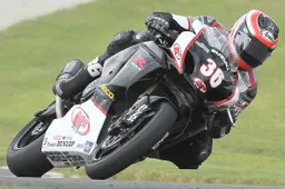 AMA Superbike: Martin Cardenas al ritorno con Yoshimura