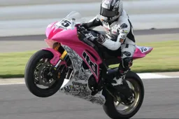AMA SuperSport Barber Gara 1: Huntley Nash in volata