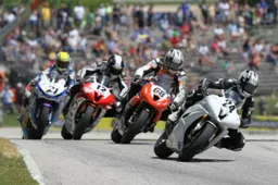 AMA SuperSport: a Birmingham corre la East Division