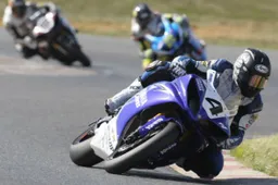 American Superbike New Jersey Gara 1: Hayes vince ed allunga