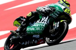 125cc Barcellona Gara: vince Iannone, ma che ingenuo Simon!