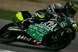 125cc Losail Gara: gara fermata al 4° giro, vince Iannone!