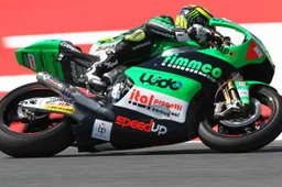 Moto2: Andrea Iannone "Oggi pole, domani gara difficile"