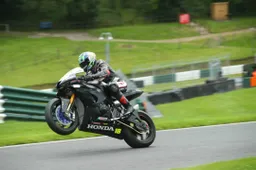 Honda Racing UK a Cadwell Park con la nuova CBR (VIDEO)