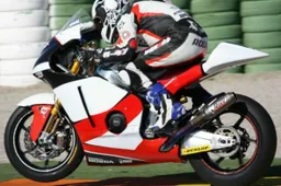 Moto2: un solo posto libero nel mondiale con il team SAG