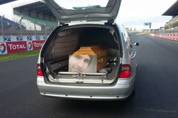 In 600 per l'ultimo saluto a Anthony Delhalle