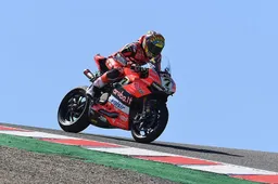 Superbike Laguna Seca, Prove 4: Chaz Davies trova la strada