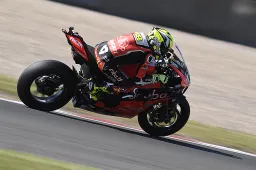 Superbike: Alvaro Bautista non sta usando i dati di Scott Redding