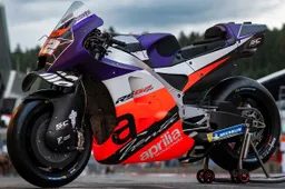 MotoGP: Da Gramigni a Savadori, torna la livrea del primo sogno Aprilia