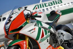 Superbike: presentato il team Aprilia Alitalia Racing