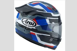 Arai Quantic Abstract Blue: godersi il Touring con una protezione racing
