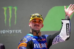 Moto2: incidente stradale per Aron Canet. "Solo un brutto spavento"