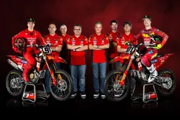 Ecco l'Aruba Ducati Factory MX Team per il Mondiale Motocross 2025