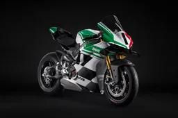 Ducati Panigale V4 Tricolore, l'omaggio speciale al Made in Italy