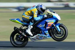 ASBK: positivo test in America per Josh Waters con la Suzuki