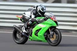 ASBK: a Phillip Island nella ProStock vittoria Kawasaki con Matt Walters