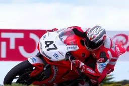 ASBK Phillip Island Qualifiche 1: doppietta Honda con Maxwell e Stauffer