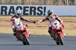ASBK Queensland Gara 2: vince Stauffer, Josh Waters è Campione 2012