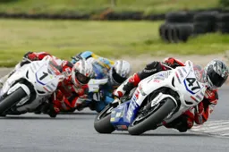 ASBK: Dunlop fornitore unico per altre tre stagioni
