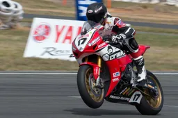 ASBK Wakefield Prove: comanda Herfoss, 7° West