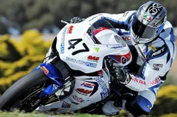 ASBK: esordio vittorioso per Wayne Maxwell con G.A.S. Honda