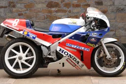 Asta di Bonhams: moto d’epoca da sogno e cifre da capogiro