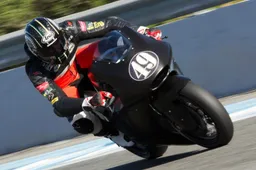 Moto2 Test Jerez: scheggia Axel Pons demolisce il record