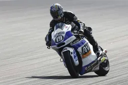 Moto2 Axel Pons in ripresa dallo schianto del Sachsenring