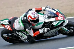 Superstock 1000: sfortuna per Badovini a Magny Cours