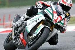 Superstock 1000 Imola Gara: vince Badovini, Simeon secondo
