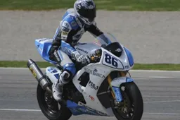 Superbike: ufficiale, Ayrton Badovini fuori dal team PSG-1