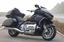 Souo S2000: la maxi moto cinese che sfida la Honda Gold Wing