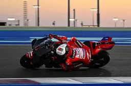 MotoGP Test Qatar, giorno 2: Bagnaia vola, Marquez 4° con caduta