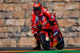 MotoGP Aragon: Super pole di Bagnaia, Quartararo 6° e deluso