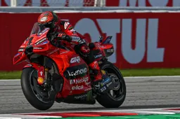 MotoGP Barcellona: Bagnaia in pole e Martin 4°, pronti per la Sprint?