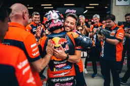 MotoGP, lo "strano" divorzio Giribuola-KTM: e adesso chi affianca Bastianini?