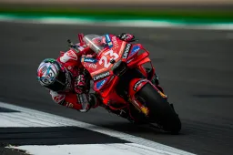 MotoGP Silverstone: Bastianini ruggito Sprint, giù Bagnaia e Marquez