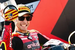 Superbike Portimao: Bautista tripletta, ma Toprak rimanda la festa Mondiale