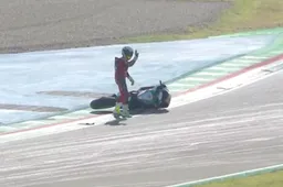 Superbike Imola: Bautista inciampa nel warm up, Redding-BMW altri due anni