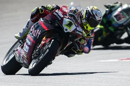 Superbike Portimao: Bautista da impazzire,  sprint magico contro Toprak