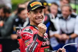 Superbike Magny-Cours, Alvaro Bautista riemerge dal fondo "Che bella sorpresa"