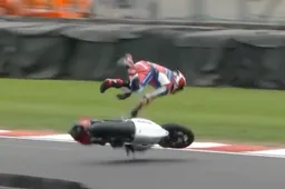 Supersport: volo di Oliver Bayliss in Superpole, prima fila italiana