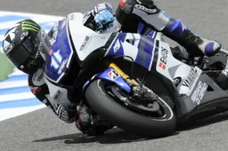 MotoGP Estoril Prove Libere 1: Spies, Hayden, Rossi 3°