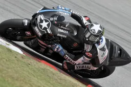 MotoGP: a Sepang arriva la pioggia, 4 Yamaha al comando